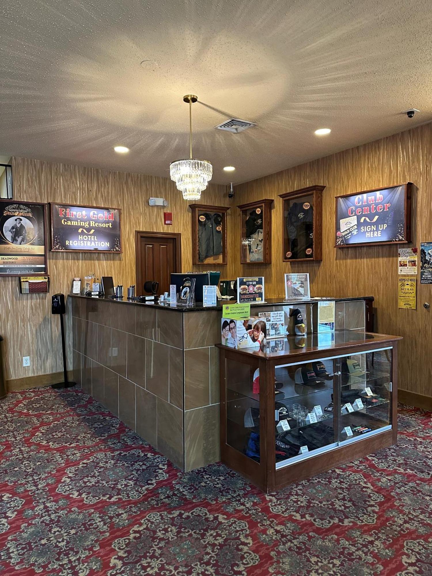 第一黄金酒店 戴德伍德 外观 照片